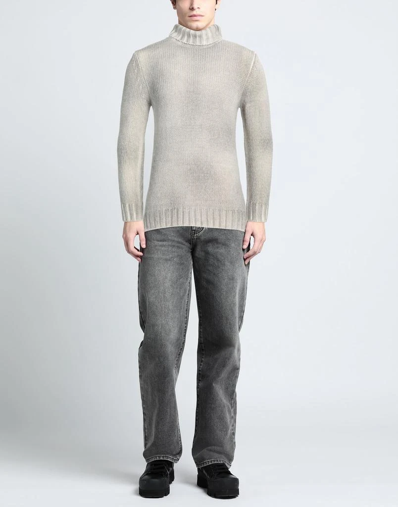 BELLWOOD Turtleneck 2