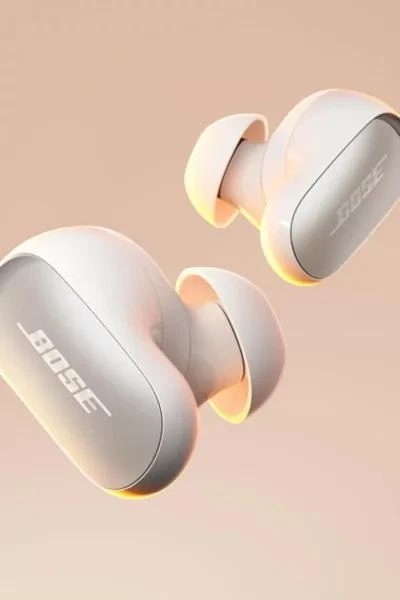 Bose Bose QuietComfort Ultra Wireless Noise Cancelling Earbuds 1