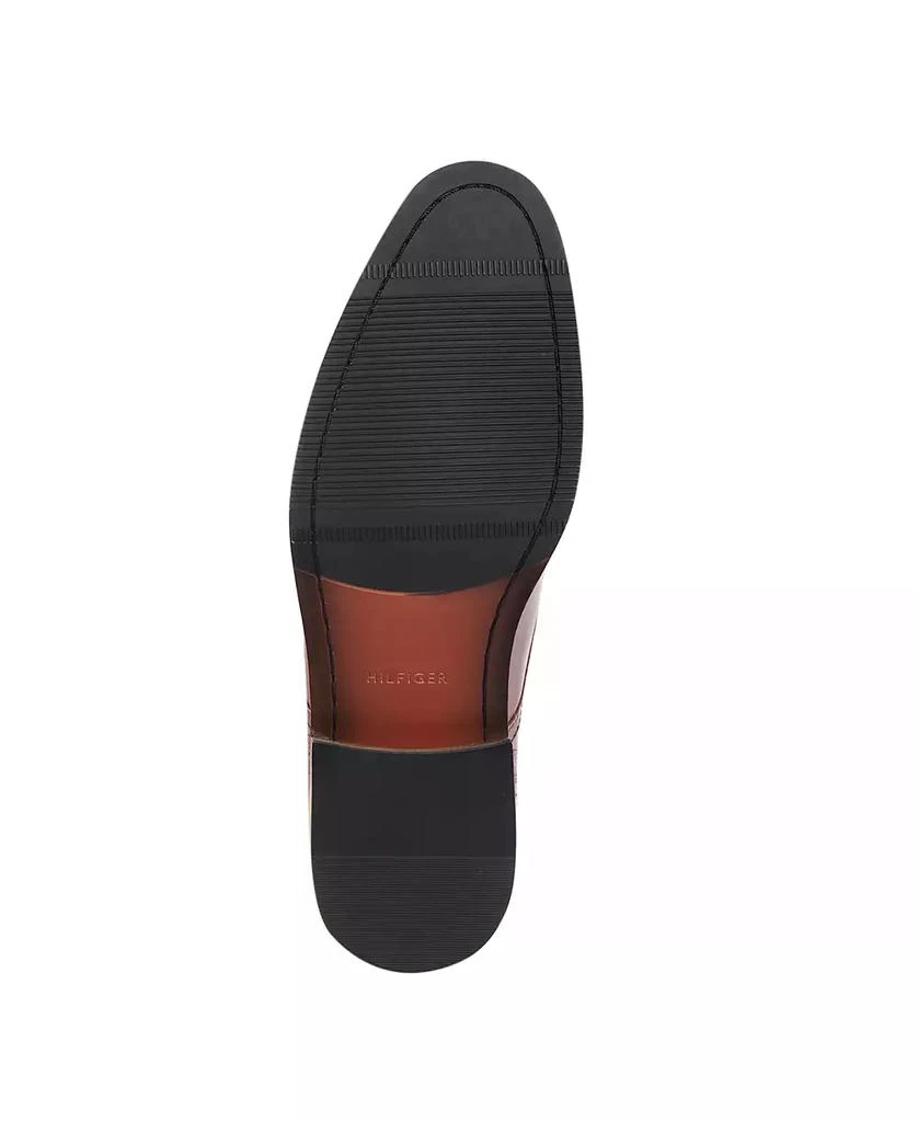 Tommy Hilfiger Men's Bramie Leather Casual Derby Shoe 5