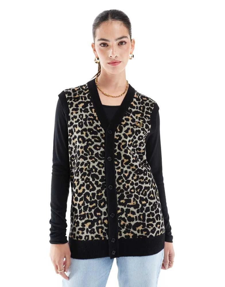 Fred Perry Fred Perry oversized leopard print knitted vest in beige 1