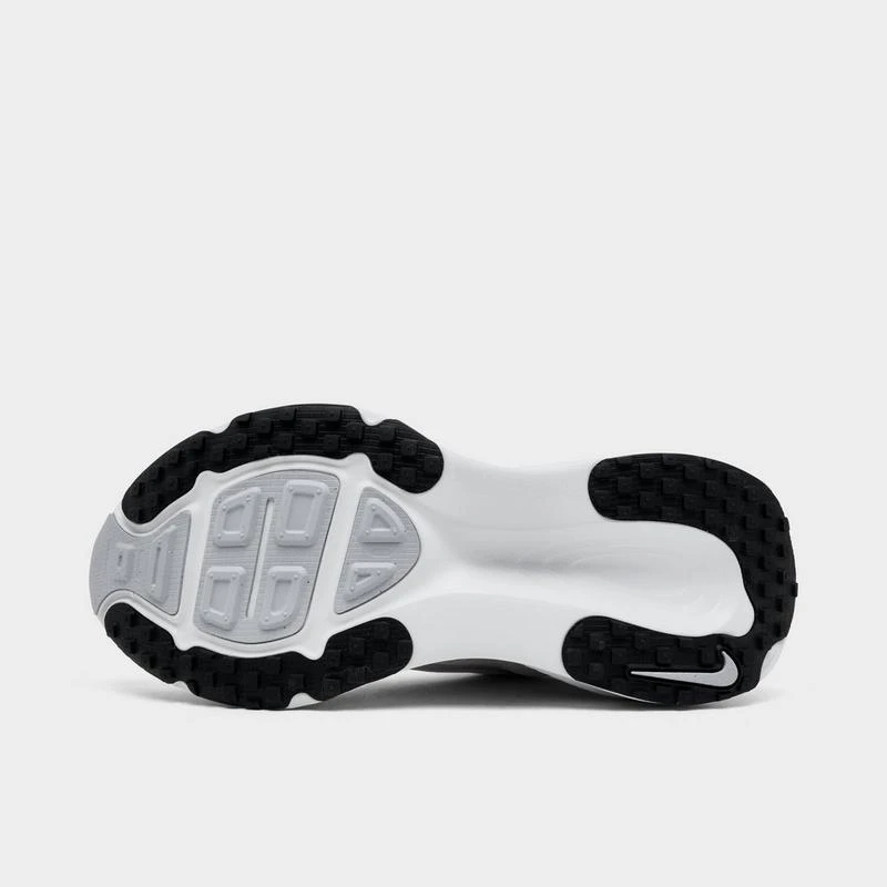 NIKE Women's Nike Vomero 18 Running Shoes 6
