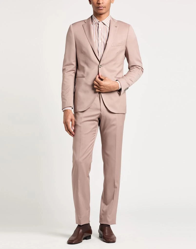 TAGLIATORE Suits 2