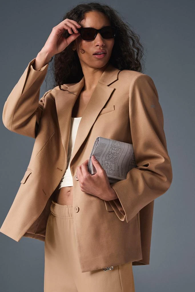 Alo First-Class Blazer - Toasted Almond 2