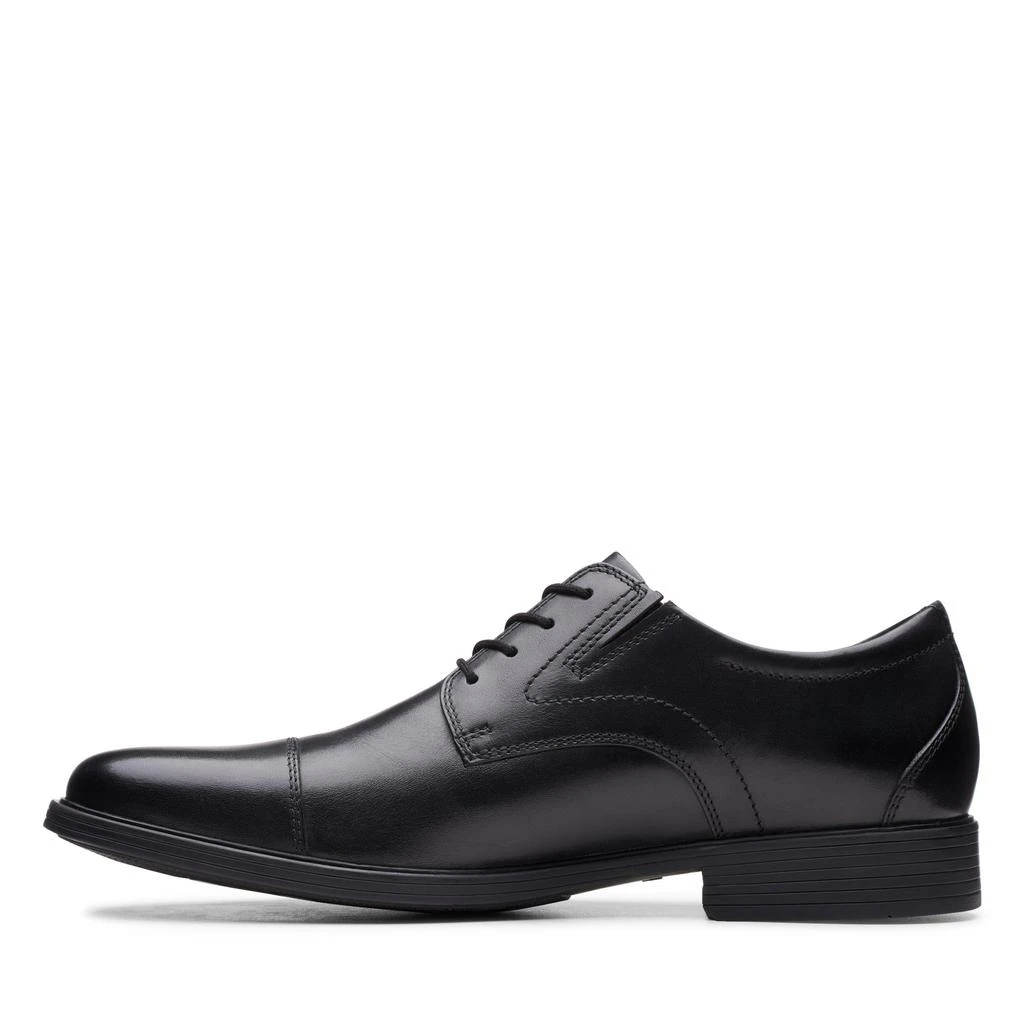 Clarks Whiddon Cap in Black Leather 4