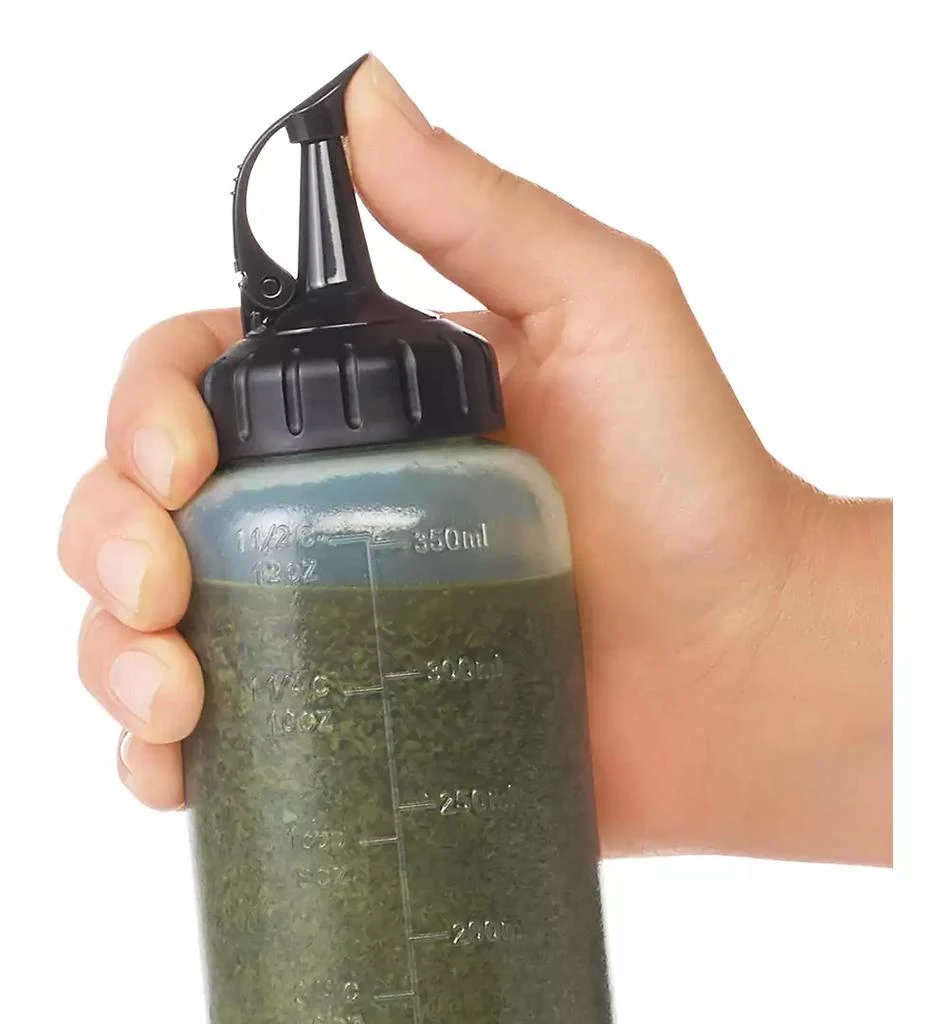 OXO 2-Pc. Chef’s Squeeze Bottle Set 9