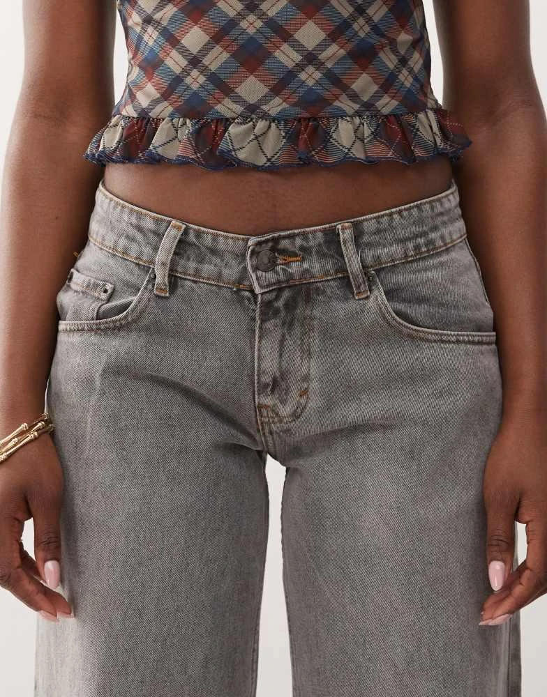 Motel Motel roomy wide leg low rise jeans in grey wash 5
