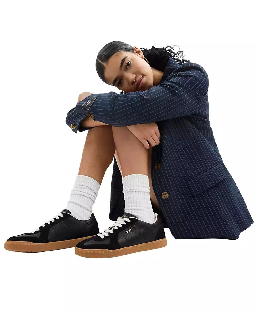 Coach Women
s Ellis Lace-up Sneakers 6