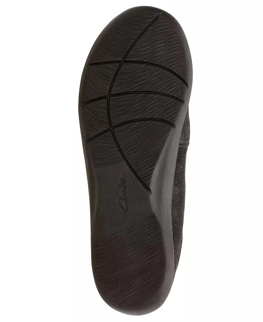 Clarks Women's Cloudsteppers™ Sillian Paz Flats 5
