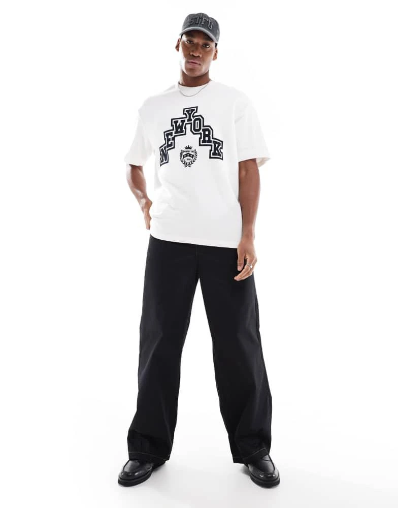 Bershka Bershka flock printed t-shirt in white 3