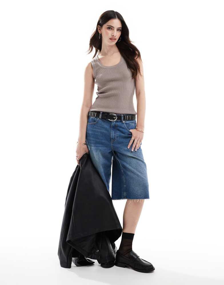 New Look New Look scoop neck vest in mink