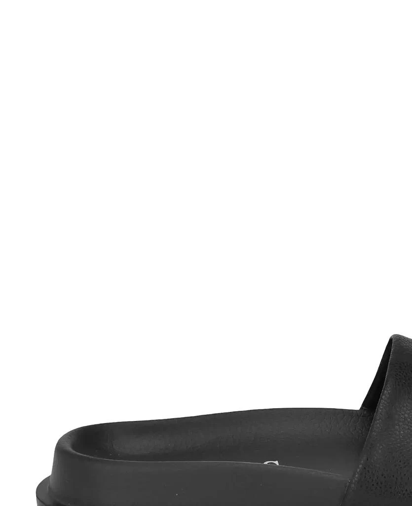 GUESS Men's Vumble Triangle Emblem Fashion Slide Sandal 2