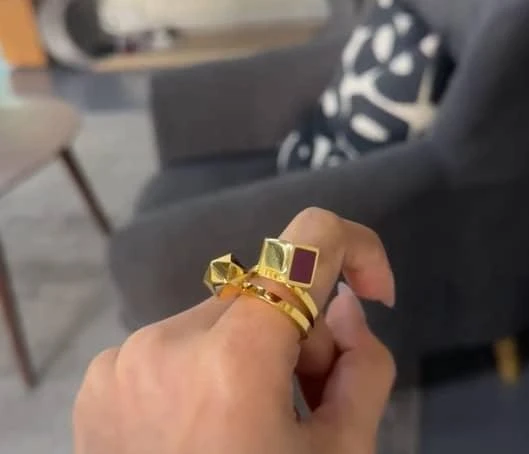 Fendi Fendi Bague Enamel Gold Tone Ring Size 55 2