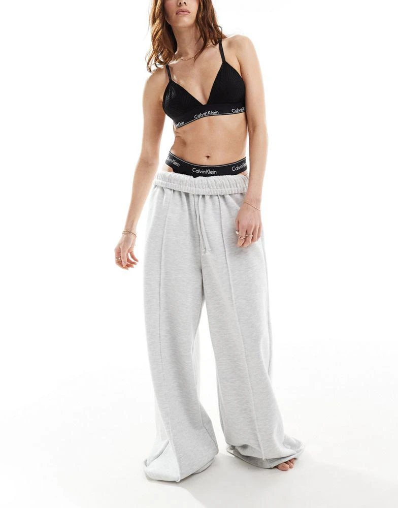 Calvin Klein Calvin Klein modern lace lightly lined triangle bralette in black 3
