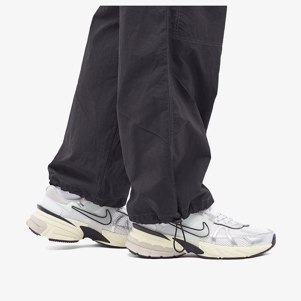 NIKE Nike V2K Run W Sneaker 6