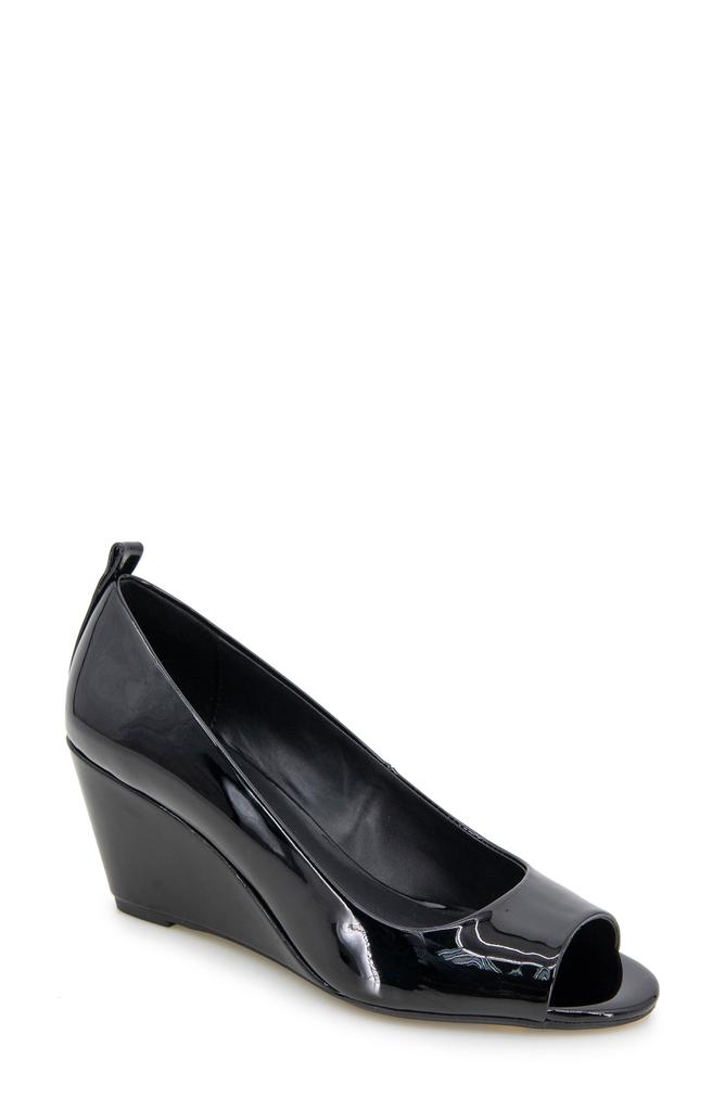 Reaction Kenneth Cole Elinor Wedge Pump