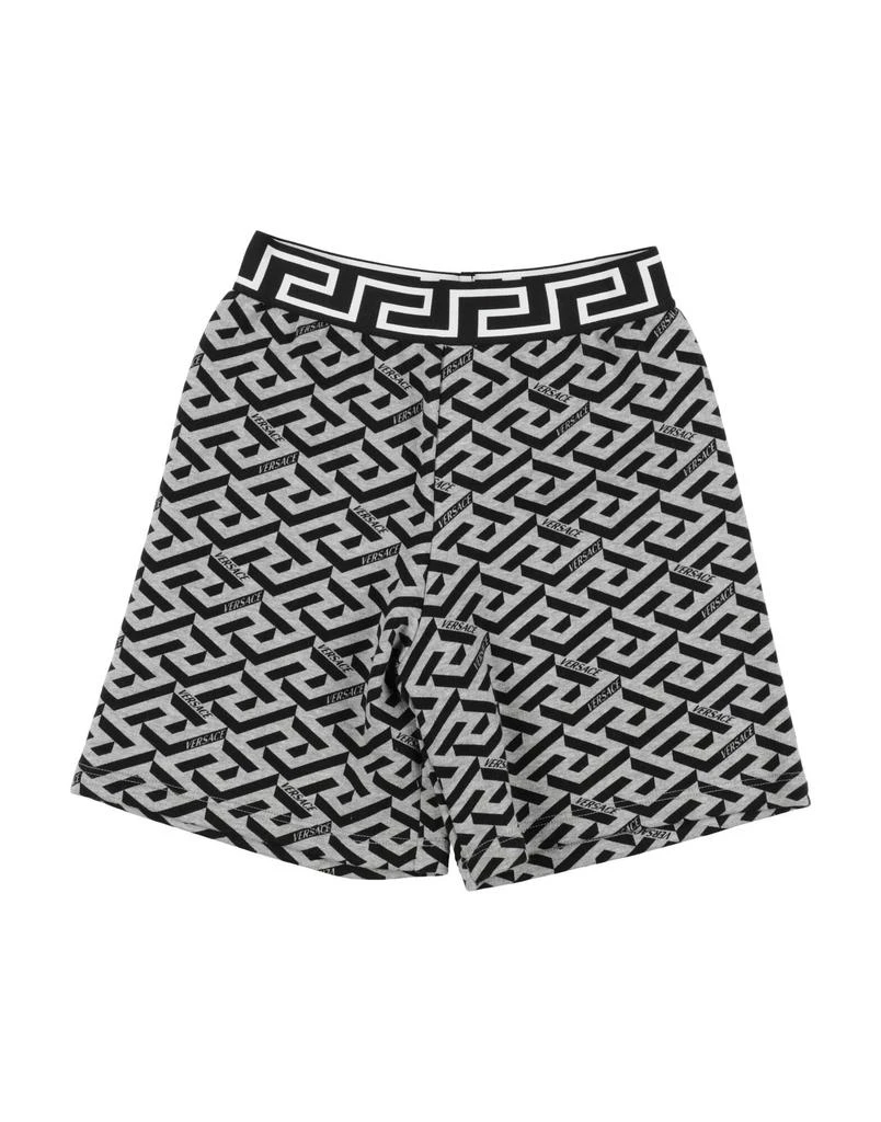 VERSACE YOUNG Shorts 
Bermuda