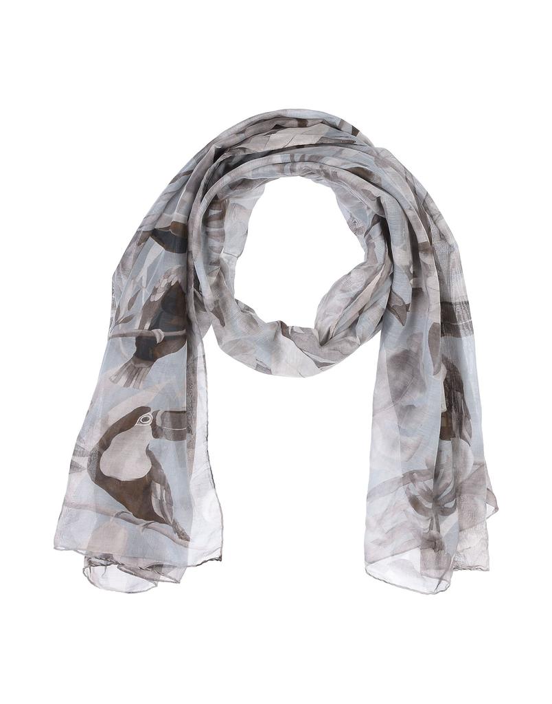 RODA Scarves and foulards