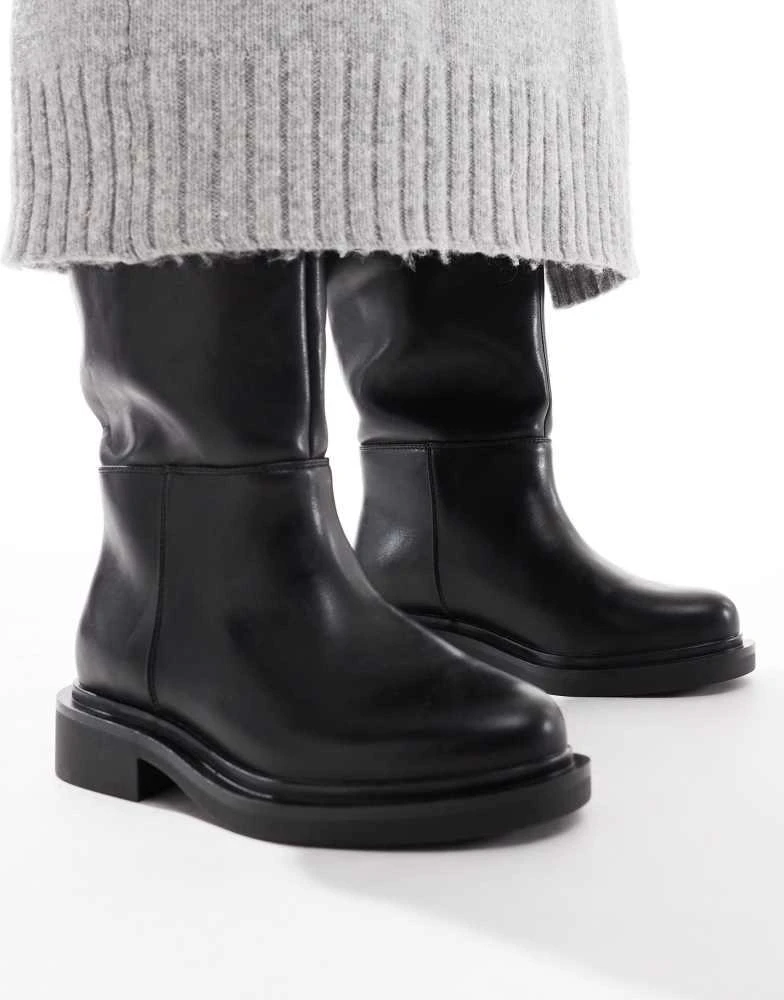 ASOS ASOS DESIGN Wide Fit Callie smart flat riding knee boots in black 4
