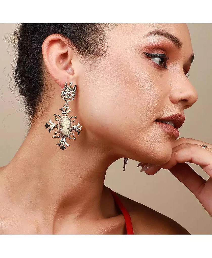 SOHI Victorian Drop Earrings 2