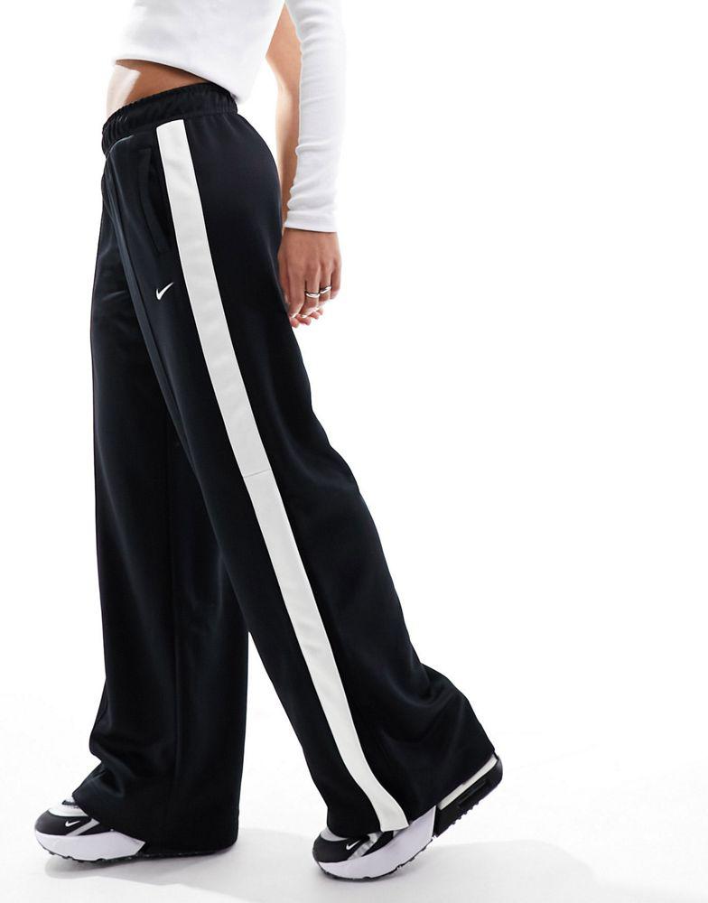 Nike Nike Streetwear straight leg woven cargo pants in black