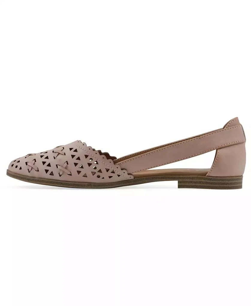 White Mountain Women's Nobler Pointed Toe Flats 6