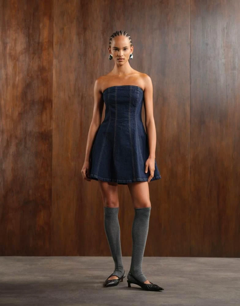 Shop Abercrombie & Fitch bandeau denim a line mini dress in indigo on Sale  at BeyondStyle  Get 60% Off Abercrombie & Fitch bandeau denim a line mini  dress in indigo with