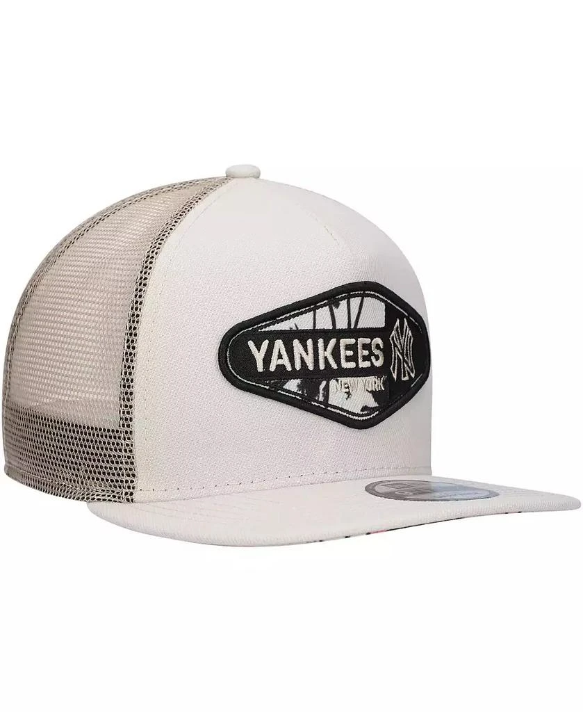 New Era Men's Natural New York Yankees Retro Beachin' Patch A-Frame Trucker 9FIFTY Snapback Hat 3
