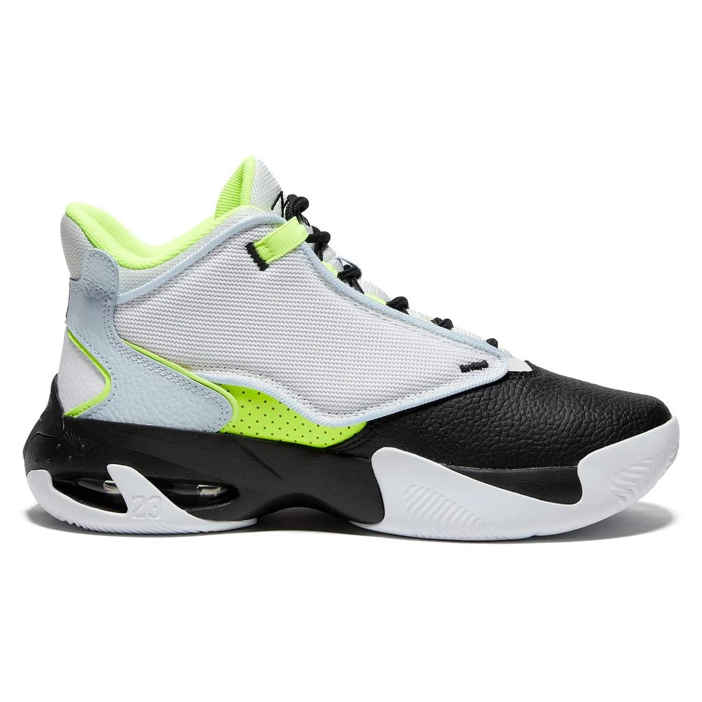 Jordan Kids Max Aura 4 (Big Kid) 2