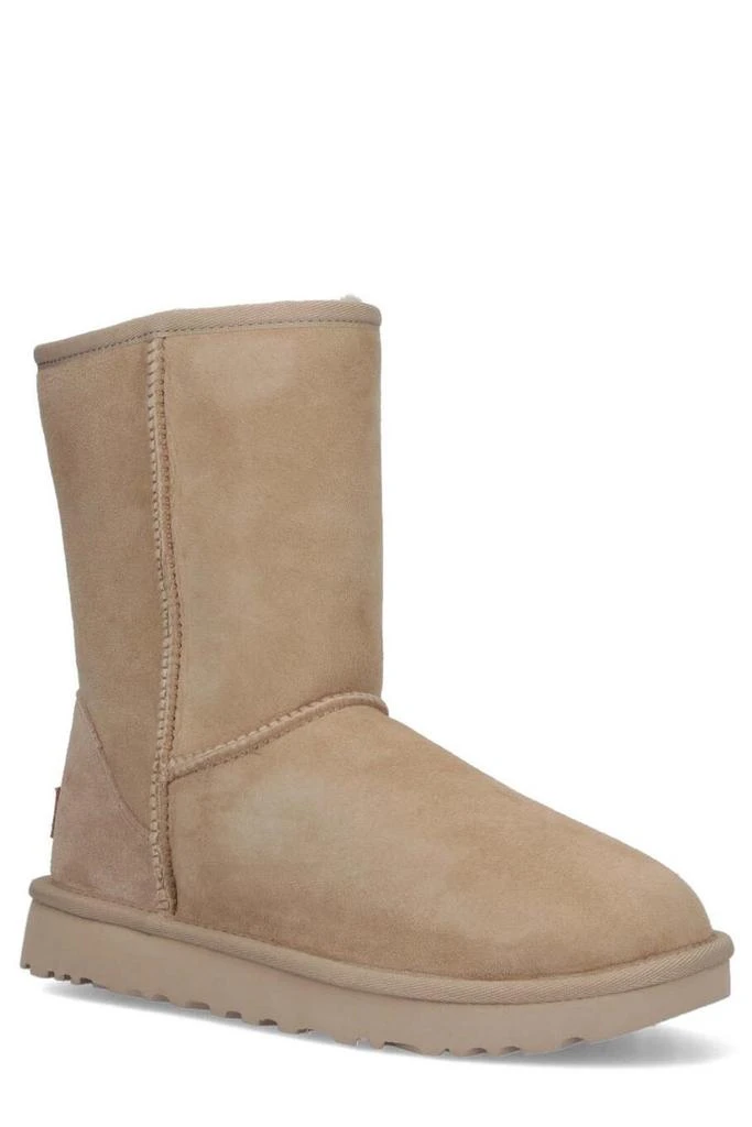 UGG UGG Classic Short II Round Toe Boots 2