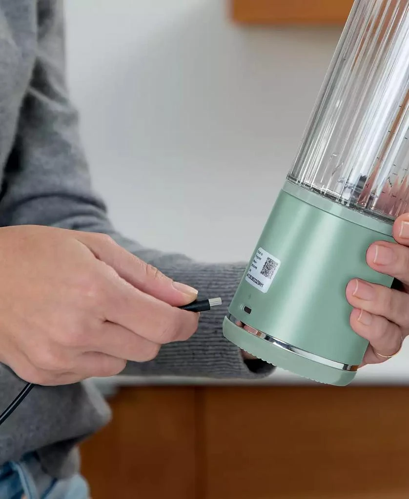 Ninja Blast Portable Blender 7