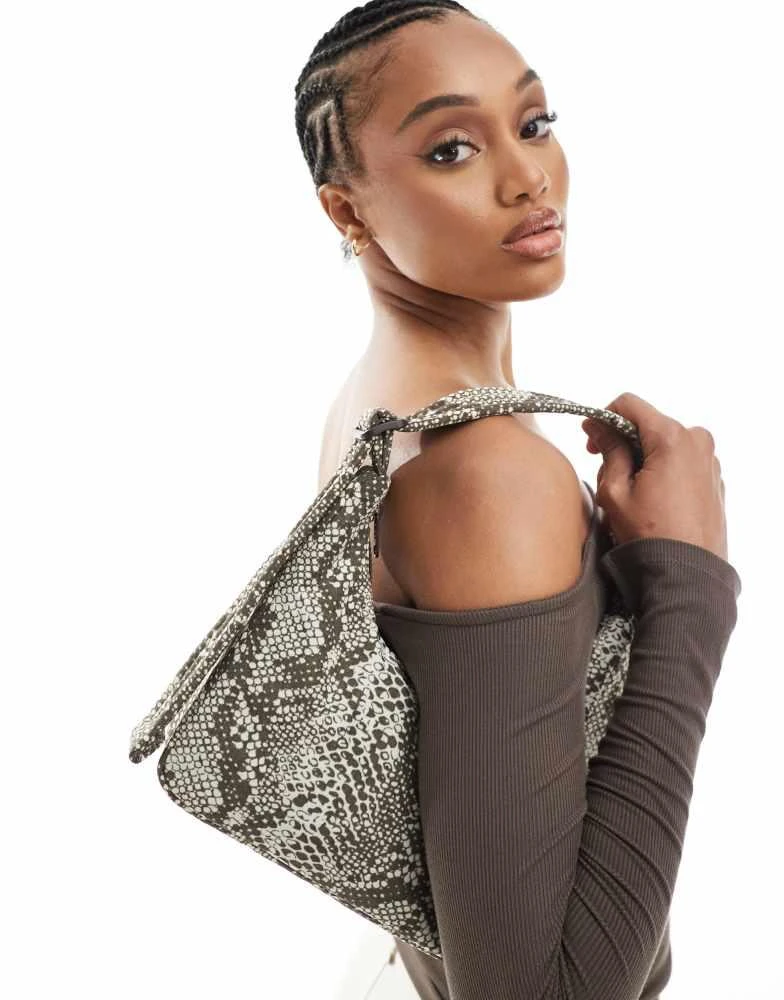 Baggu Baggu mini nylon shoulder bag in snake print 2