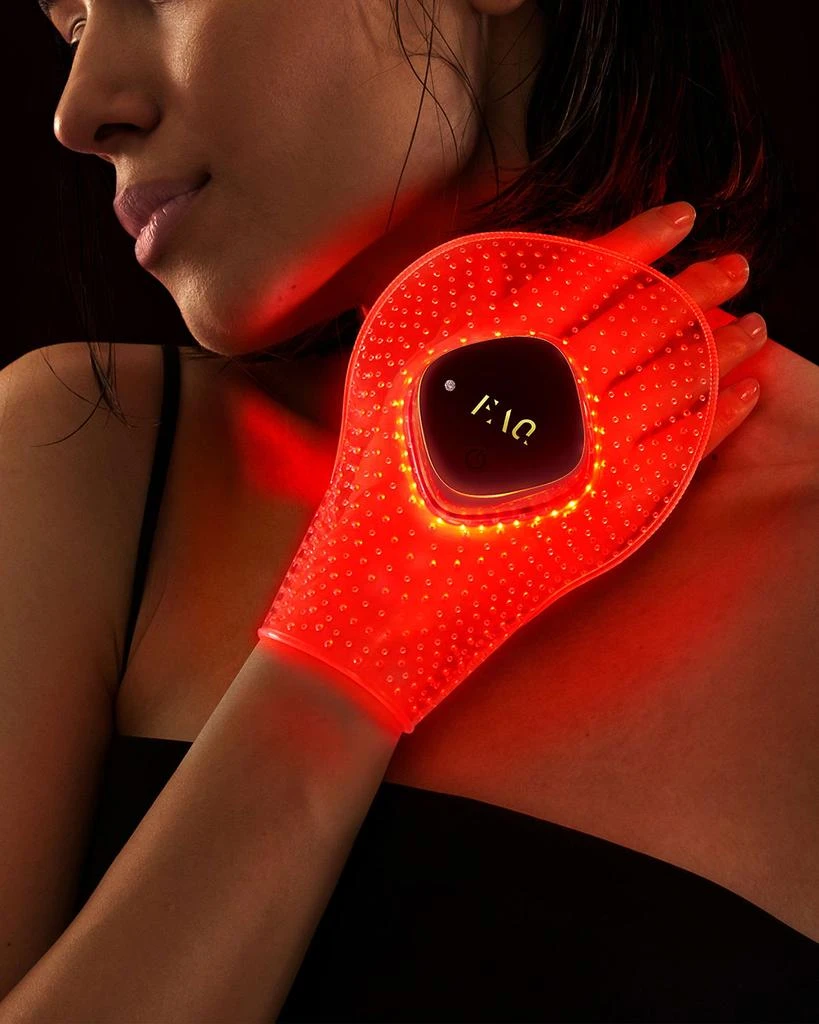 Foreo FAQ 221 Silicone LED Hand Mask 4