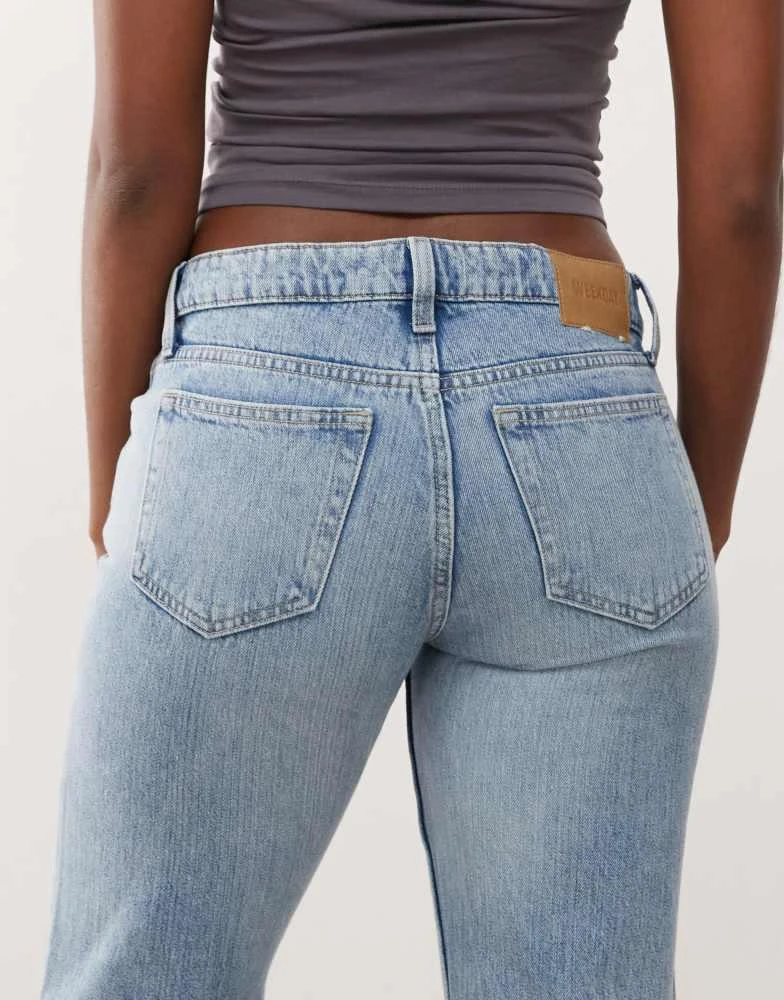 Weekday Weekday Arrow low waist straight leg jeans in blue wash 4