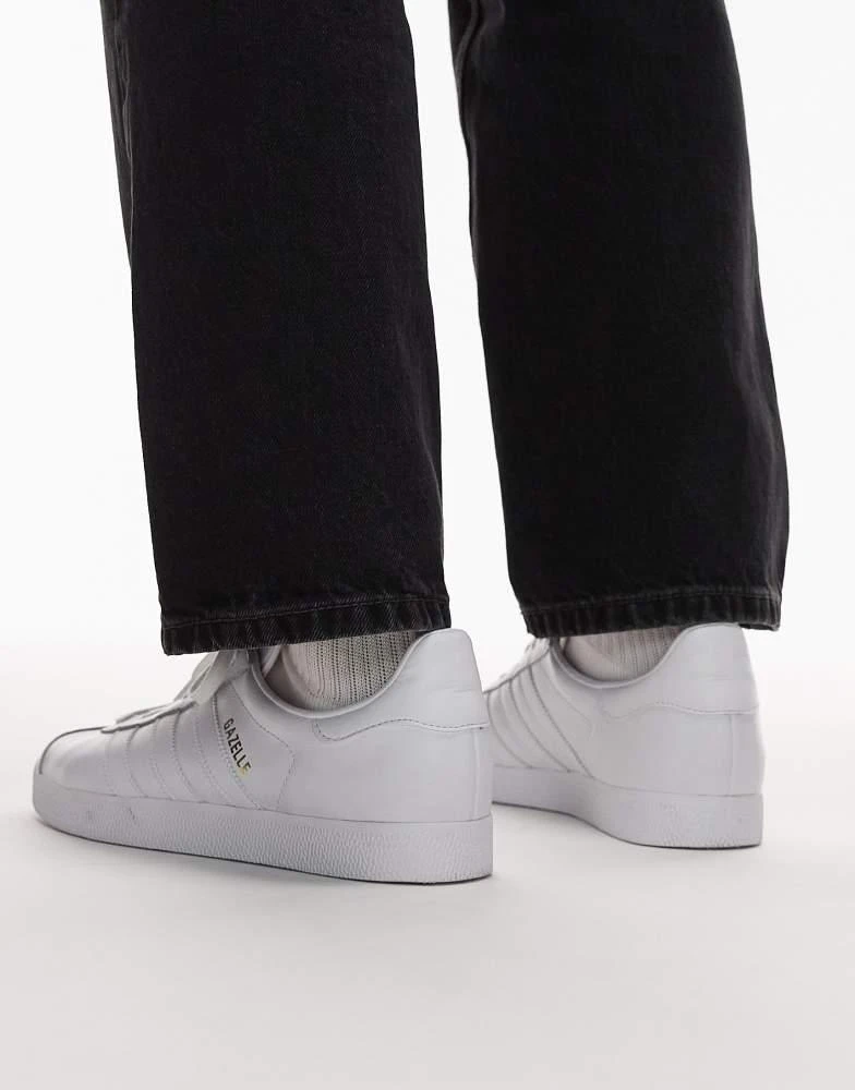 Adidas adidas Originals Gazelle trainers in triple white - Running Shoes -  Free Shipping - BeyondStyle