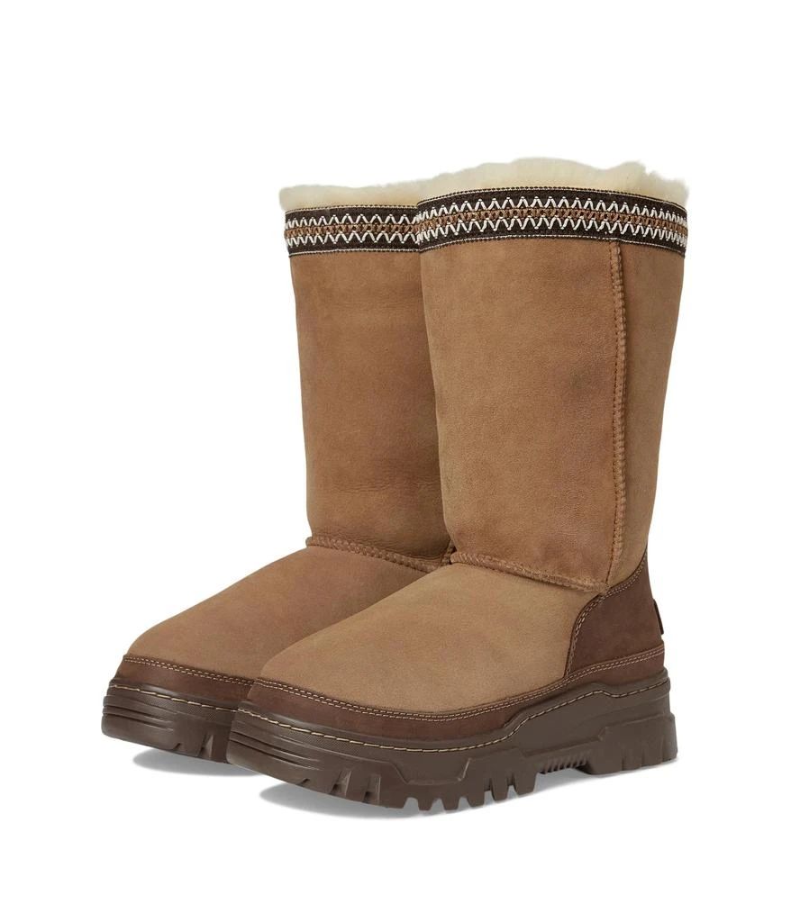 UGG Classic Tall Trailgazer