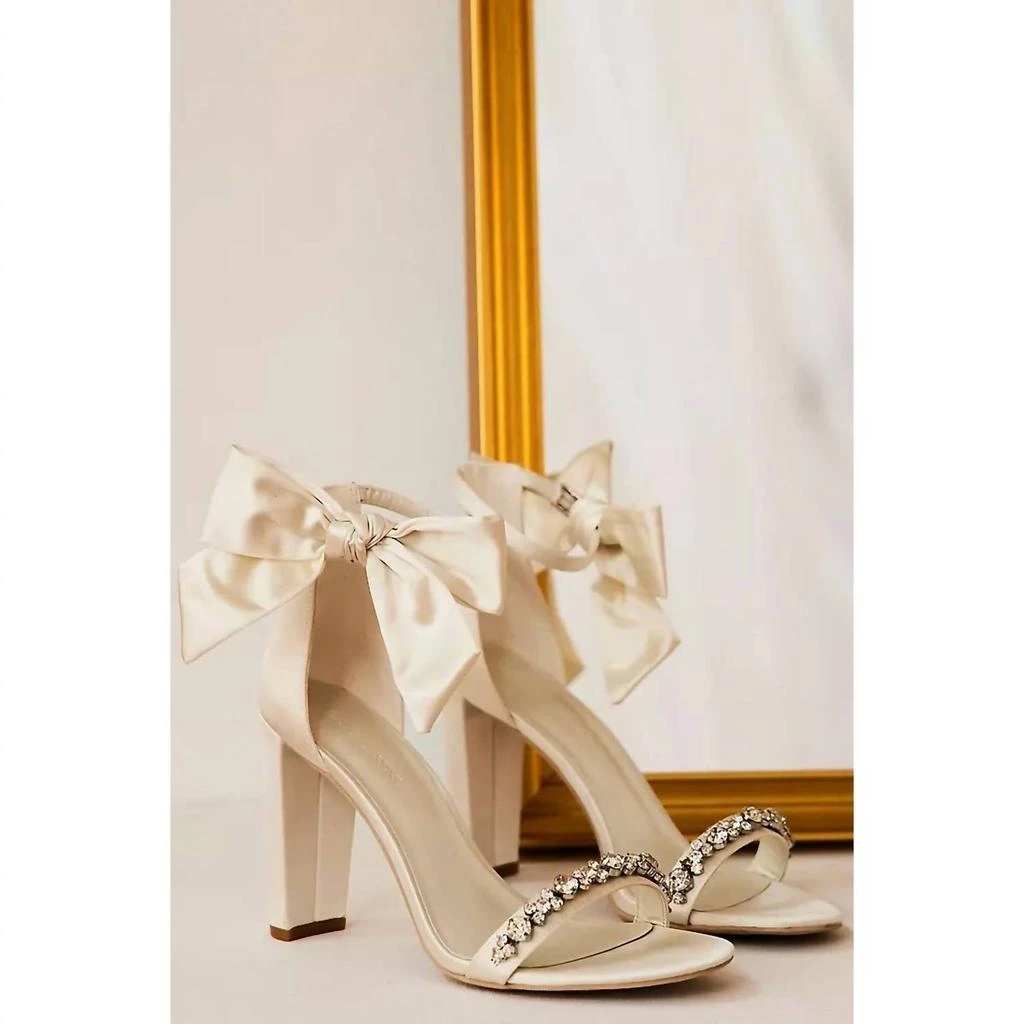 Oleg Cassini Oleg Cassini - Wowen
s Removable Ankle Bow Crystal Strap Heeled Melania Sandals