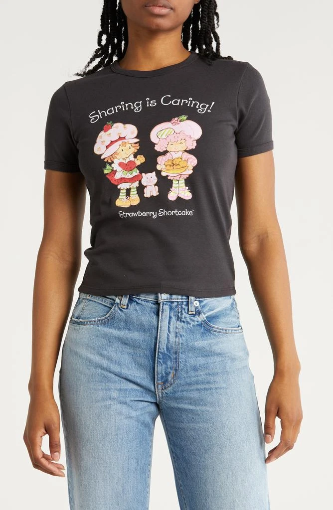 Vinyl Icons Strawberry Shortcake Graphic Crop T-Shirt 1