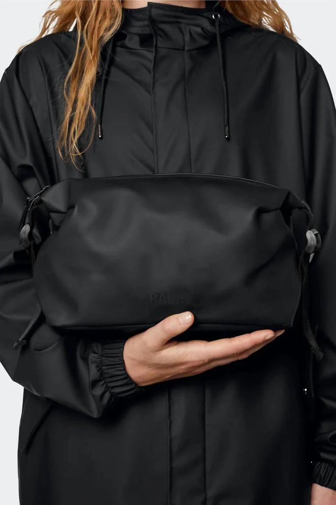 RAINS Rains - Women
s Weekend Wash Bag 2