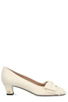 Valentino | Valentino Bowow Round Toe Pumps