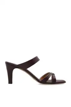 Salvatore Ferragamo | `Tami` slides