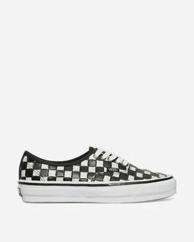 Authentic 44 Leather Check Vibram Sneakers Black / White