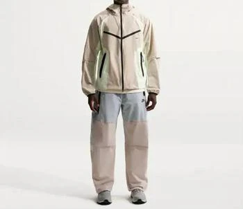 NIKE Nike - Men
s tech dri-fit woven pants