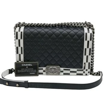 Chanel | Boy   Leather Shoulder Bag (Pre-Owned)