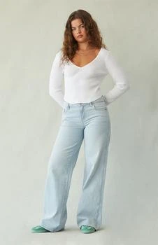 Casey Low Rise Baggy Jeans Light Indigo Wash