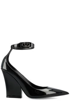 Valentino | Valentino Logo Plaque Pointed Toe Pumps