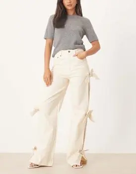 Sister Jane Bay denim jeans with bow details in cream